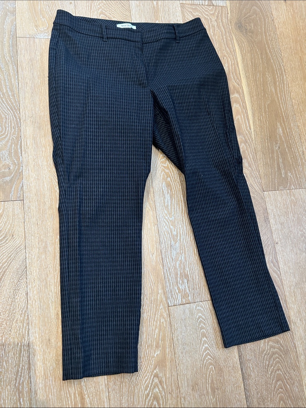 White House Black Market Slim Ankle Pant Size 14